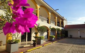 Casa Blanca Hotel